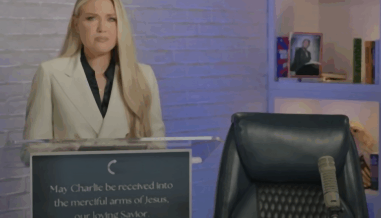 Lee más sobre el artículo La esposa de Charlie Kirk habla con entereza: «Junto a Jesús, lleva la corona gloriosa de un mártir»