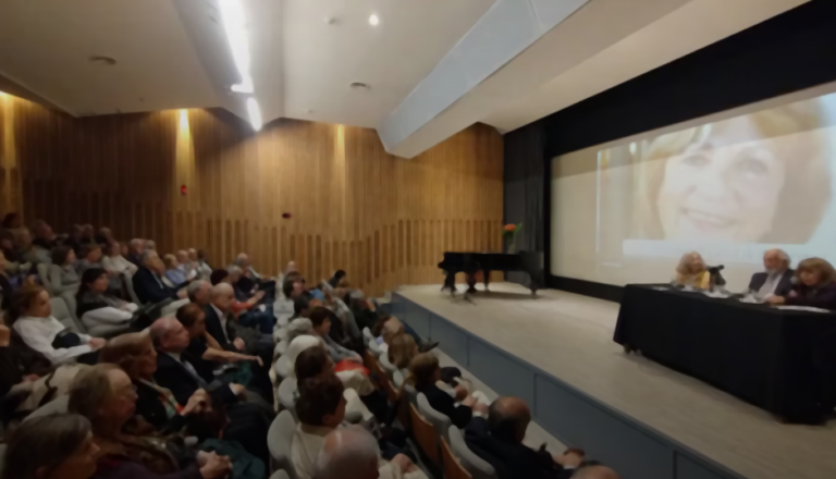 Lee más sobre el artículo El recuerdo de Olga Latour, la mujer que enseñó a querer el patrimonio folklórico argentino
